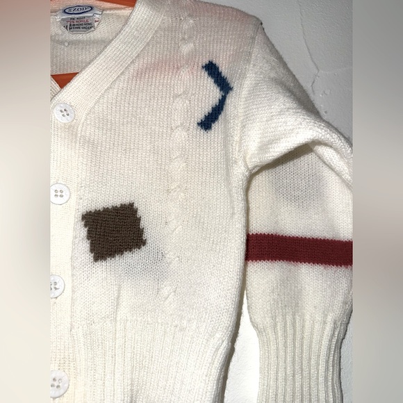 VINTAGE IZOD KIDS WHITE SWEATER BUTTON DOWN CARDIGAN GEOMETRIC SHAPES 3T - Picture 5 of 7